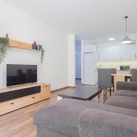 Corvin Modern Two Bedroom Apartment Free Parking Budapest Luaran gambar